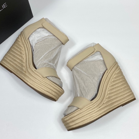 Kendall + Kylie Platform Wedge Strappy San… - Picture 4 of 8